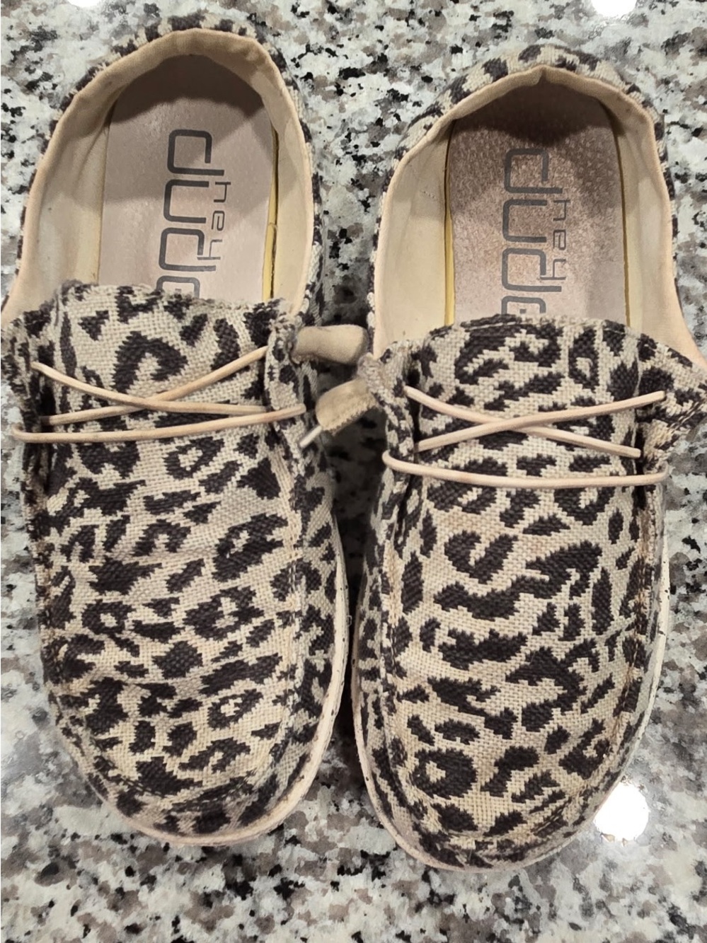 HEYDUDE Wendy Woven Cheetah Grey Shoes – Women’s Size 9